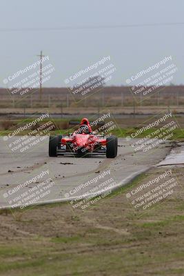 media/Jan-15-2023-CalClub SCCA (Sun) [[40bbac7715]]/Group 2/Qualifying (Sweeper)/